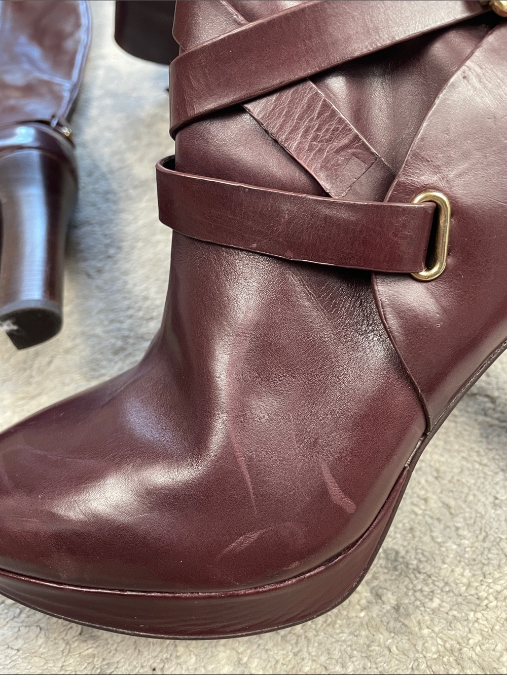 Vince Camuto Signature Fabina Dark Burgundy Purple Leather Heeled Boots 9.5 - Picture 4 of 16